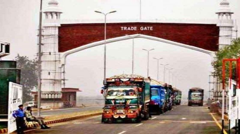 India-Pakistan trade resumes at ICP Attari India-Pakistan trade resumes at ICP Attari