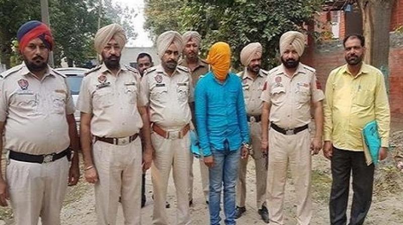 BSF jawan arrested on charges of giving secret information to... BSF jawan arrested on charges of giving secret information to...