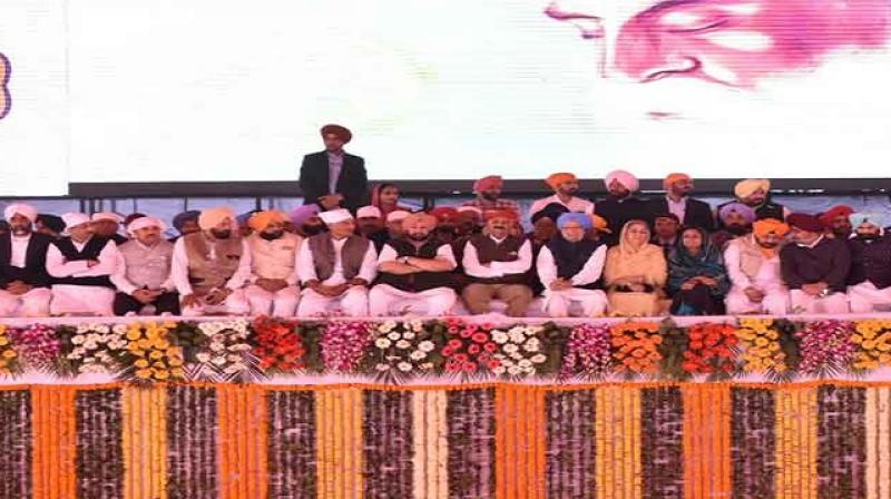 Dr. Manmohan and Captain arrived at Gurdwara Ber Sahib Dr. Manmohan and Captain arrived at Gurdwara Ber Sahib