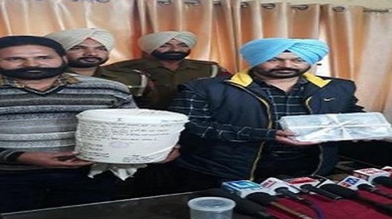 Arrest Smuggler Arrest Smuggler