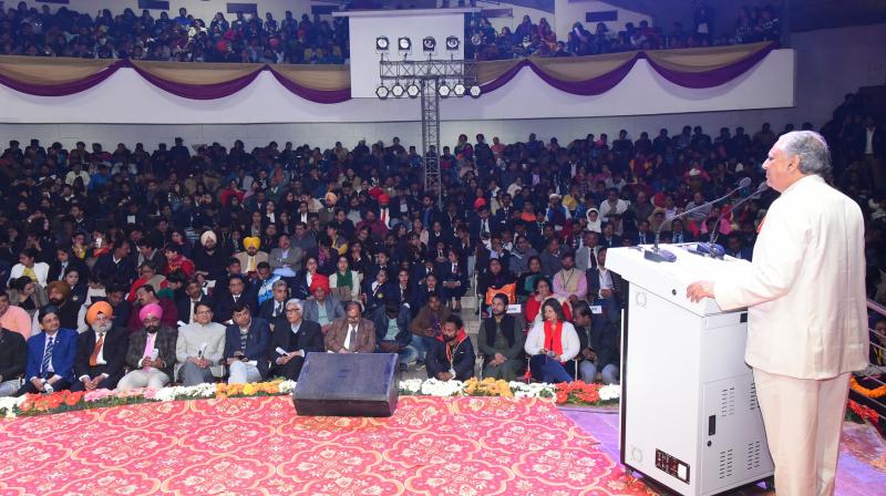Speaker calls upon youth to come forward to make India world power Speaker calls upon youth to come forward to make India world power