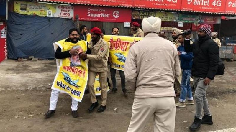 Protest by Congress Workers