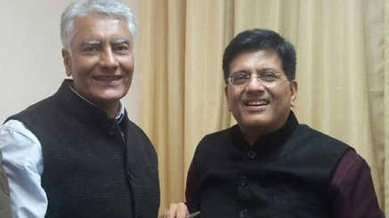 Sunil Jakhar mets Indian Union Minister of Railway Sunil Jakhar mets Indian Union Minister of Railway