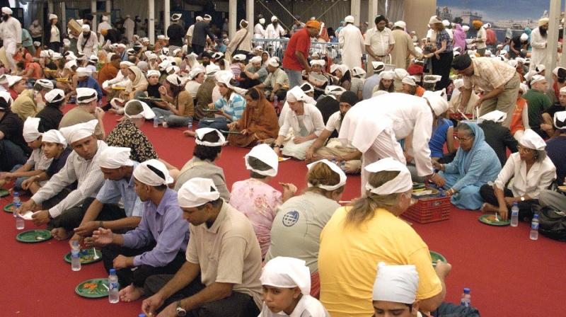 Sikhs opens doors of sikh centres across the USA for assistance Sikhs opens doors of sikh centres across the USA for assistance