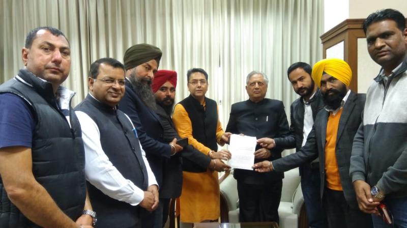 AAP meets Speaker for Live Telecast of Budget Session