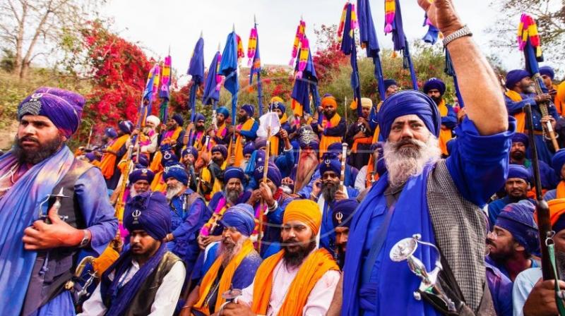 Hola Mohalla Hola Mohalla