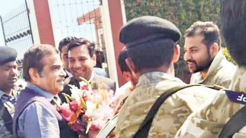 Nitin Gadkari Visits Dera Beas Nitin Gadkari Visits Dera Beas