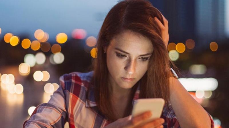 Social media effects girls more Social media effects girls more
