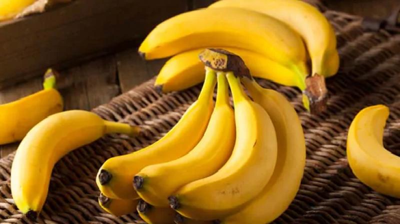 Ban on bananas sell at lucknow railway station Ban on bananas sell at lucknow railway station