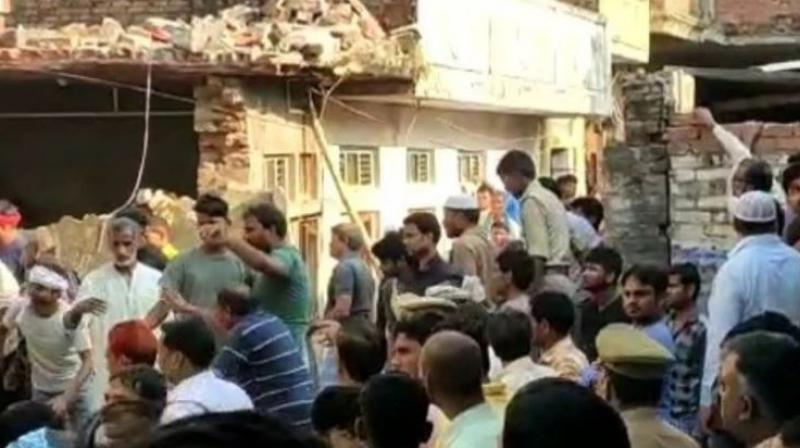 2-floor building collapses in UP 2-floor building collapses in UP