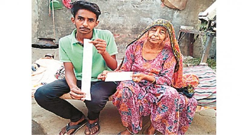 Poor Family Poor Family