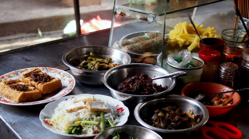 You can eat food for free while travelling in these places of india
