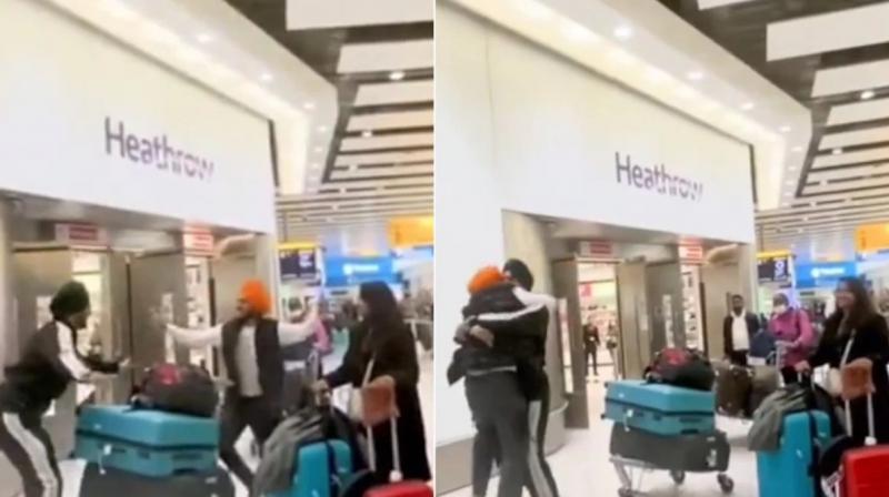 Sardar wears Bhangra at the airport while welcoming his friend, video goes viral Sardar wears Bhangra at the airport while welcoming his friend, video goes viral