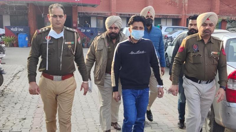 Davinder Bambiha and Sukha Dunneke group accomplice arrested with weapons Davinder Bambiha and Sukha Dunneke group accomplice arrested with weapons