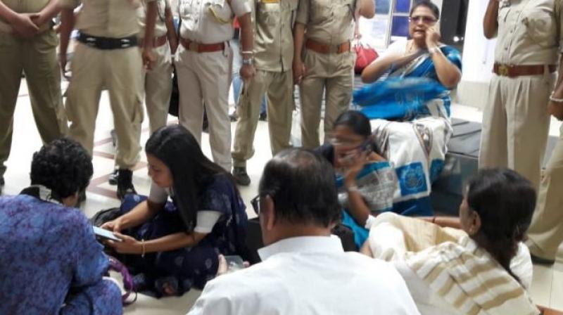 Trinamool Congress Delegation At  Airport