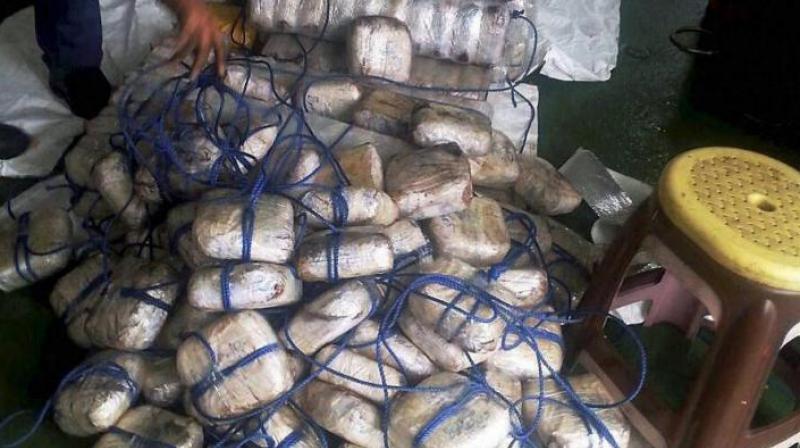 Large quantity of suspected heroin smuggled from Pak seized at Attari border