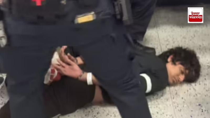 India raises issue of 'mistreatment' of Indian youth at Newark airport with US India raises issue of 'mistreatment' of Indian youth at Newark airport with US