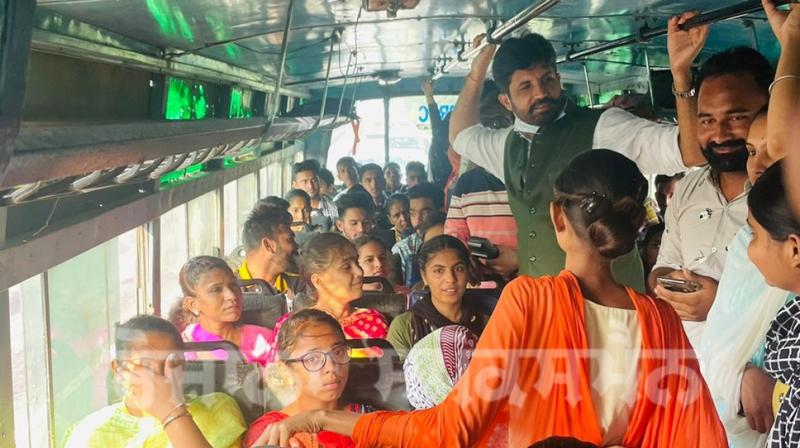 Punjab Transport Minister Raja Warring in roadways bus Punjab Transport Minister Raja Warring in roadways bus