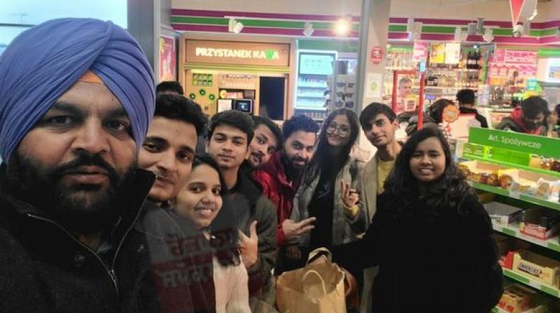 Gurjeet Aujla Meets Indian Students At Rzeszów-Jasionka Airport Near Ukraine-Poland Border