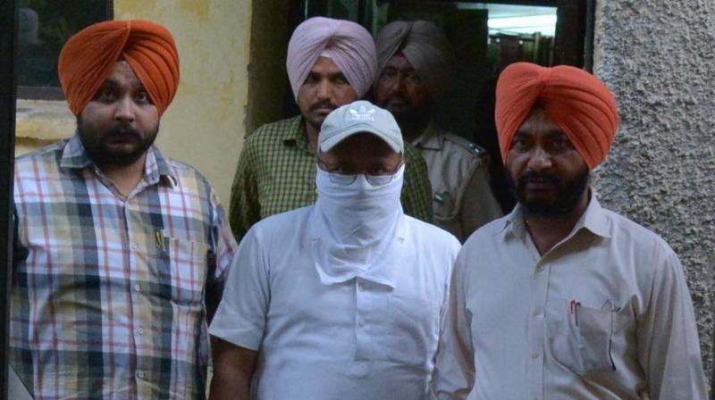 ITI principal Shamsher Singh Purkhalvi arrested for soliciting bribe of Rs 50,000 ITI principal Shamsher Singh Purkhalvi arrested for soliciting bribe of Rs 50,000