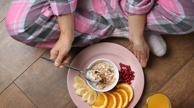 Benefits of Sitting on the Floor while Eating