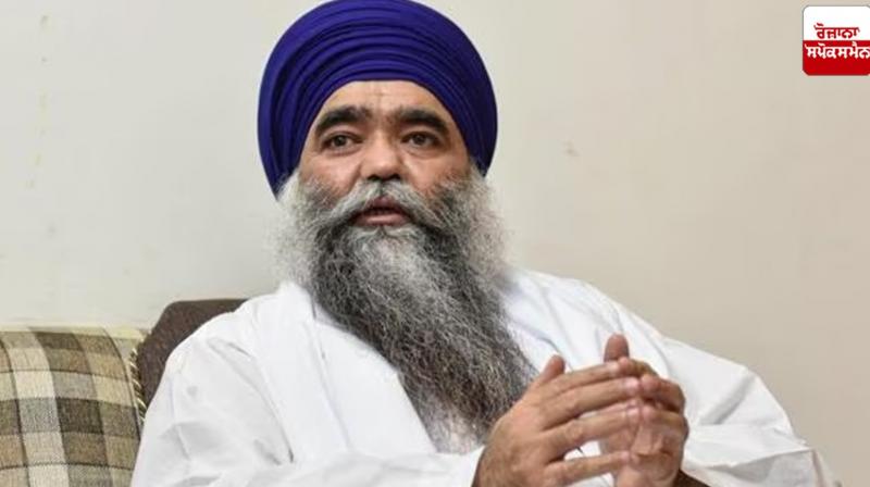 Abroad Sikh Sangats refuse to accept Bhai Harnam Singh Dhumma as the leader of Damdami Taksal. Abroad Sikh Sangats refuse to accept Bhai Harnam Singh Dhumma as the leader of Damdami Taksal.