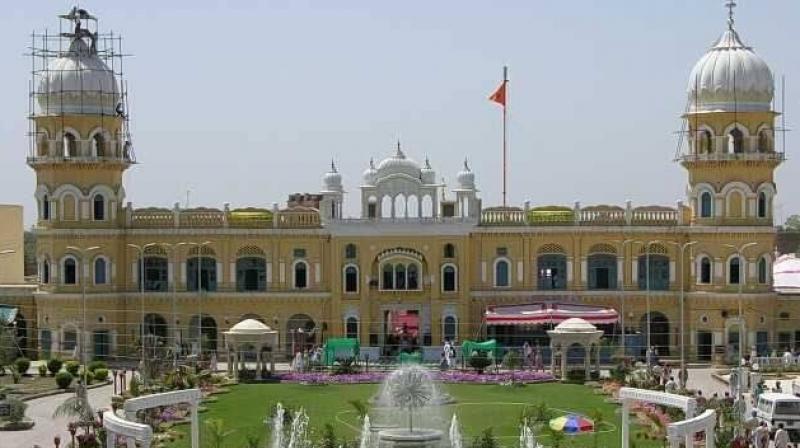 Reaction of pakistani driver to opening of kartarpur corridor wins hearts