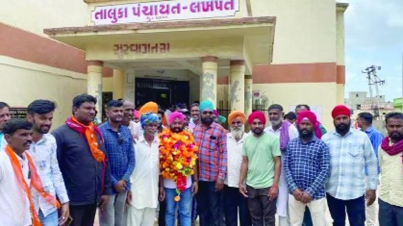 Jugraj Singh became first Sikh vice president in Gujarat Panchayat Jugraj Singh became first Sikh vice president in Gujarat Panchayat