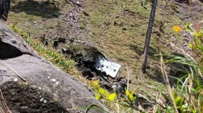  An army ambulance fell into a ravine in Jammu and Kashmir's Rajouri, two soldiers died