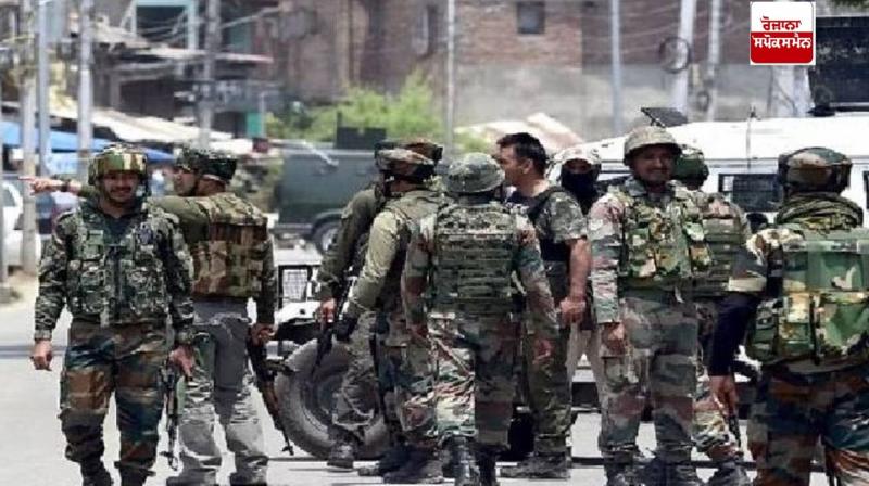 Pakistani infiltrator arrested near Line of Control in Poonch, Jammu and Kashmir Pakistani infiltrator arrested near Line of Control in Poonch, Jammu and Kashmir