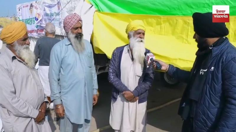 Charanjit Singh Surkhab with farmer Charanjit Singh Surkhab with farmer