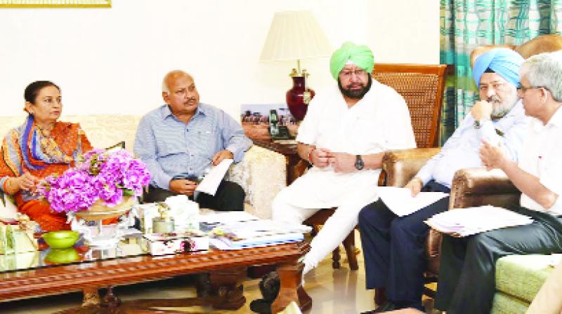 Capt. Amarinder Singh Presiding the Meeting