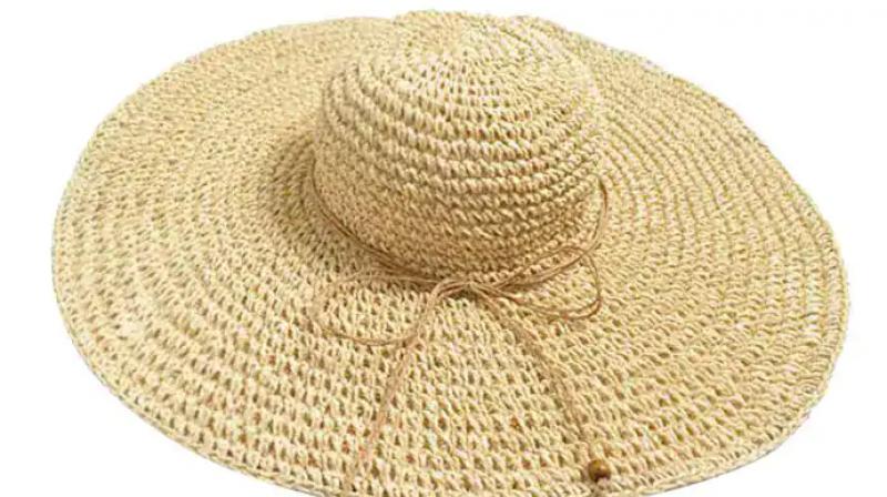 Fashion essentials for your next beach holiday Fashion essentials for your next beach holiday
