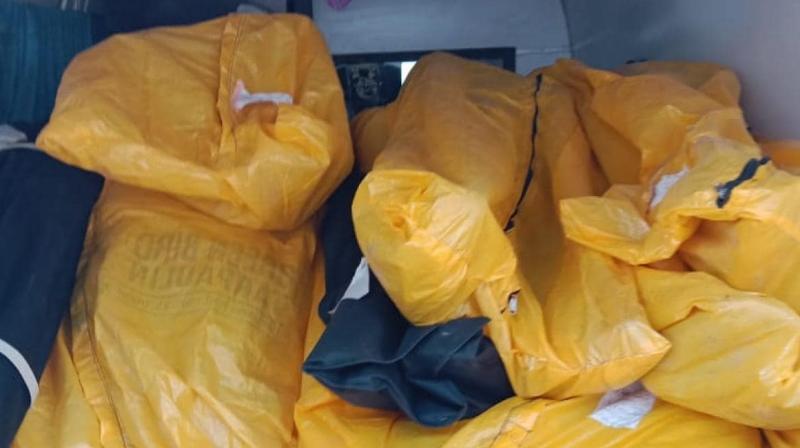 Bodies of 22 COVID-19 victims stuffed in one ambulance in Maharashtra Bodies of 22 COVID-19 victims stuffed in one ambulance in Maharashtra