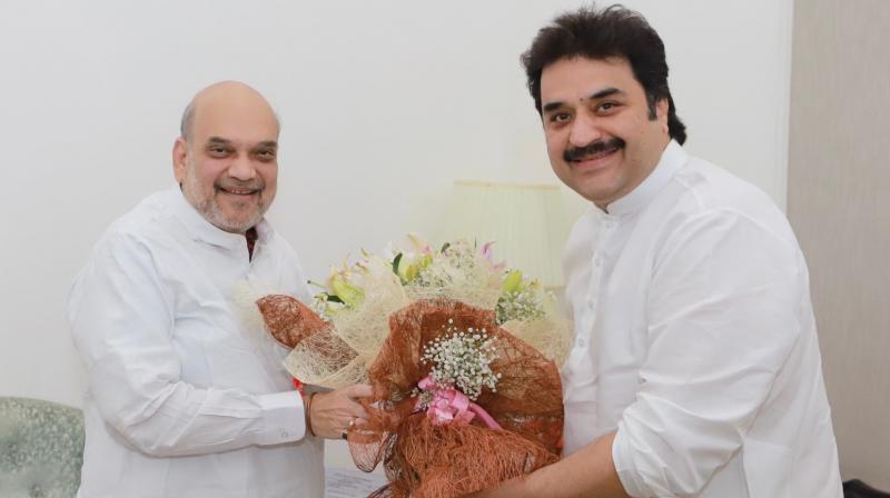 Congress MLA Kuldeep Bishnoi meets Amit Shah, may join BJP Congress MLA Kuldeep Bishnoi meets Amit Shah, may join BJP