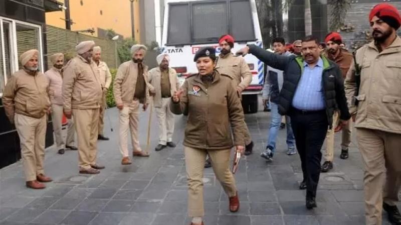 Hotel Hayat bomb rumor case: Mentally disturbed youth gave threat Hotel Hayat bomb rumor case: Mentally disturbed youth gave threat