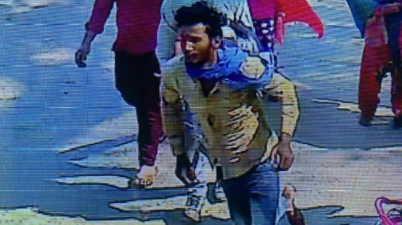 A prisoner escaped from Ludhiana Civil Hospital: He was serving sentence in a murder case A prisoner escaped from Ludhiana Civil Hospital: He was serving sentence in a murder case