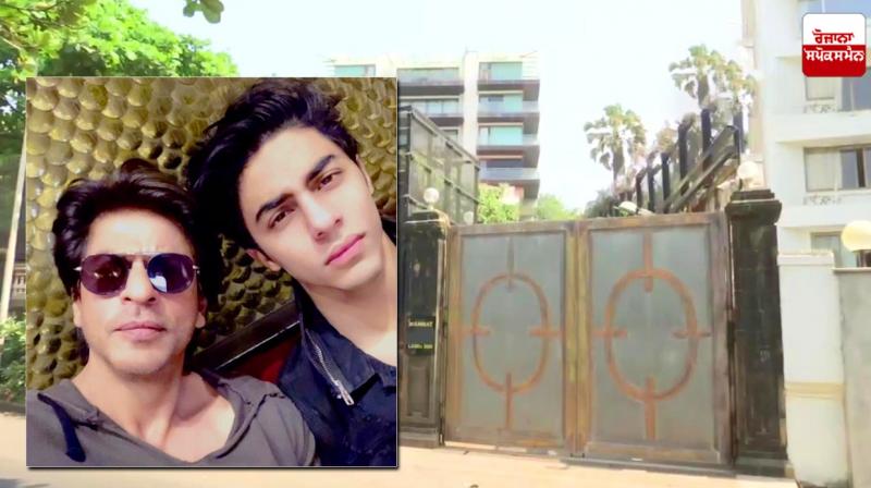 NCB Visits Shah Rukh Khan's Mumbai House 'Mannat' in Cruise Drugs Case NCB Visits Shah Rukh Khan's Mumbai House 'Mannat' in Cruise Drugs Case