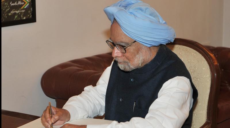 Dr. Manmohan Singh writes letter to Smt. Memoona Ahmed Dr. Manmohan Singh writes letter to Smt. Memoona Ahmed