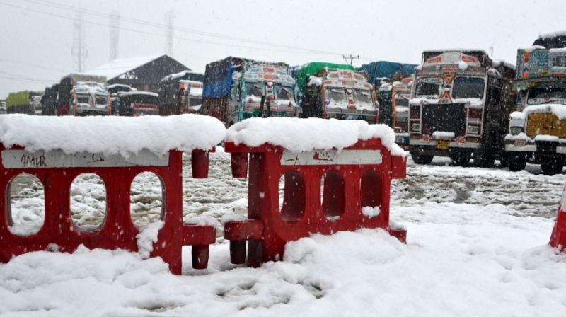 Highway Close in Jammu & Kashmir Highway Close in Jammu & Kashmir