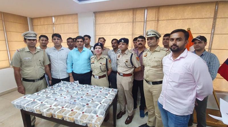 Police arrest 3 in robbery case Police arrest 3 in robbery case