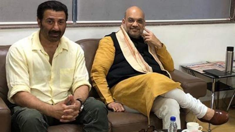 Sunny Dioul and amit shah photo viral possibility of contesting Amritsar