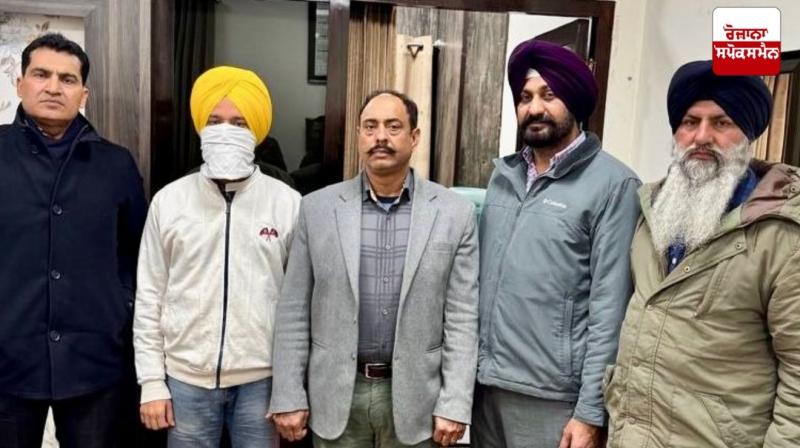 30,000 ਰੁਪਏ ਰਿਸ਼ਵਤ ਲੈਣ ਦੇ ਦੋਸ਼ ਵਿੱਚ ਭਗੌੜਾ ਸਹਾਇਕ ਕਿਰਤ ਕਮਿਸ਼ਨਰ ਵਿਜੀਲੈਂਸ ਬਿਊਰੋ ਵੱਲੋਂ ਗ੍ਰਿਫ਼ਤਾਰ 30,000 ਰੁਪਏ ਰਿਸ਼ਵਤ ਲੈਣ ਦੇ ਦੋਸ਼ ਵਿੱਚ ਭਗੌੜਾ ਸਹਾਇਕ ਕਿਰਤ ਕਮਿਸ਼ਨਰ ਵਿਜੀਲੈਂਸ ਬਿਊਰੋ ਵੱਲੋਂ ਗ੍ਰਿਫ਼ਤਾਰ