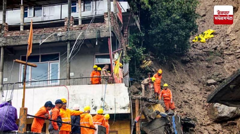6 people buried due to landslide in Kullu, Himachal Pradesh 6 people buried due to landslide in Kullu, Himachal Pradesh