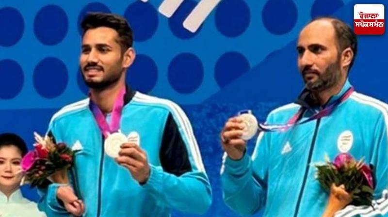 Harbhajan Singh ETO congratulated Junior Sports Officer Rajkumar Harbhajan Singh ETO congratulated Junior Sports Officer Rajkumar