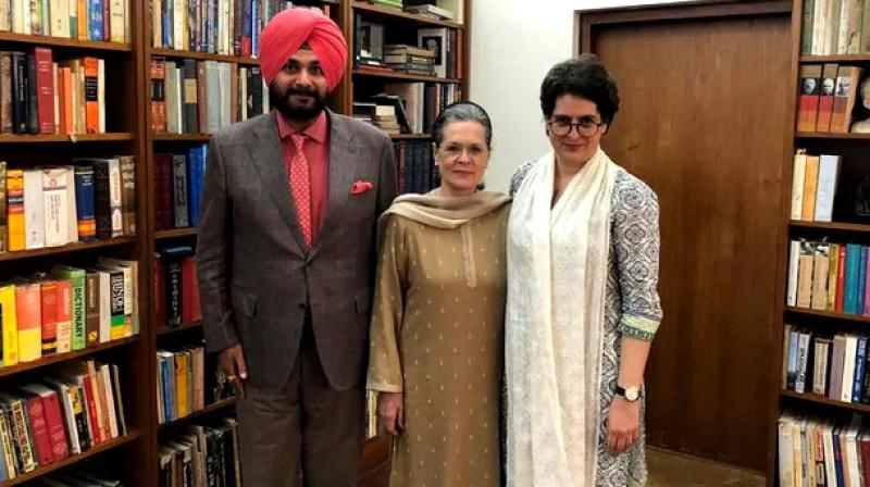 Navjot Sidhu with Sonia Gandhi