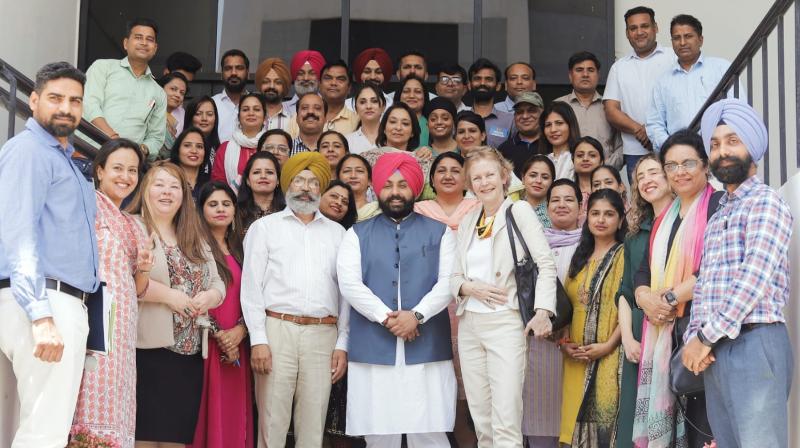 Harjot Singh Bains launches intensive two week program for English teachers Harjot Singh Bains launches intensive two week program for English teachers