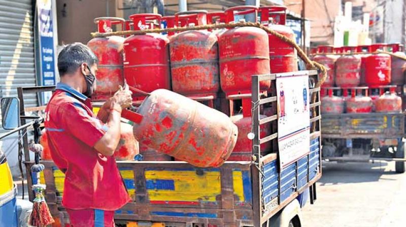 Inflation hits! Rs 50 increase in domestic LPG cylinder prices Inflation hits! Rs 50 increase in domestic LPG cylinder prices
