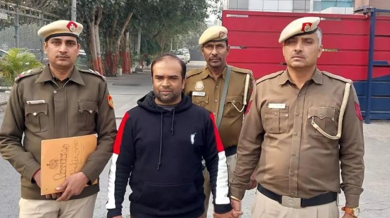 Man Arrested in Fake Visa Case from Bengaluru Airport Man Arrested in Fake Visa Case from Bengaluru Airport