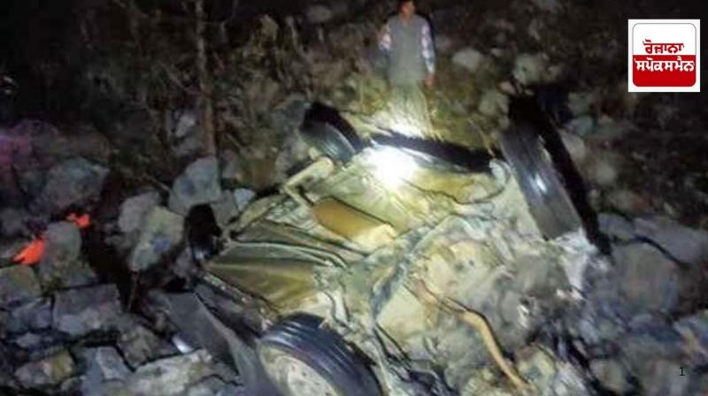 Car falls into gorge in Uttarakhand, five wedding guests die Car falls into gorge in Uttarakhand, five wedding guests die